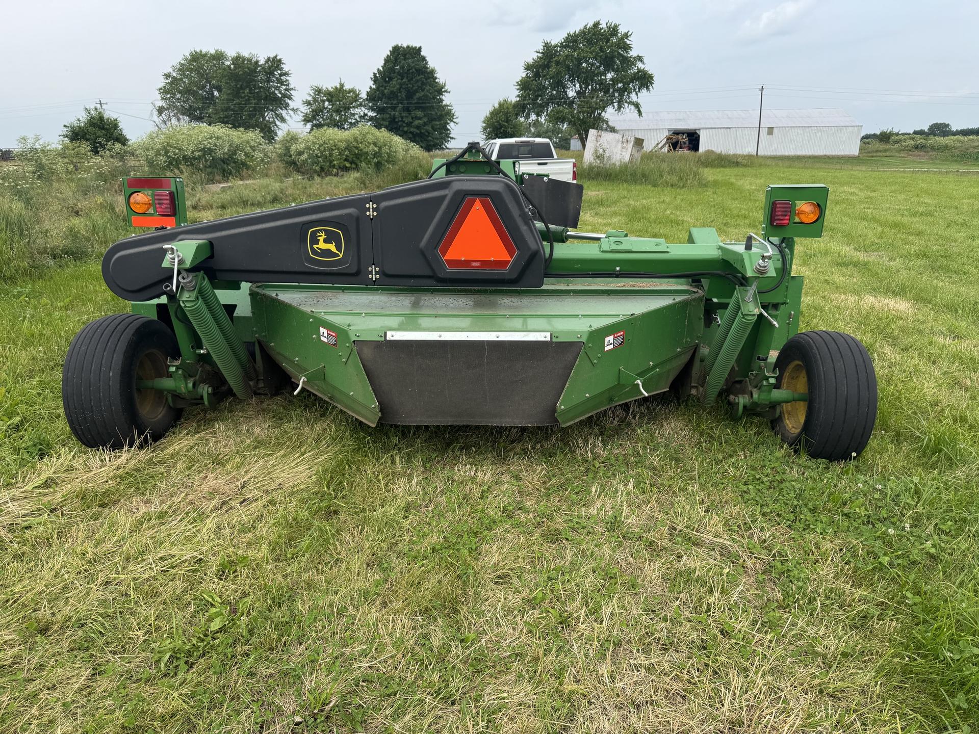 2015 John Deere 956 Image