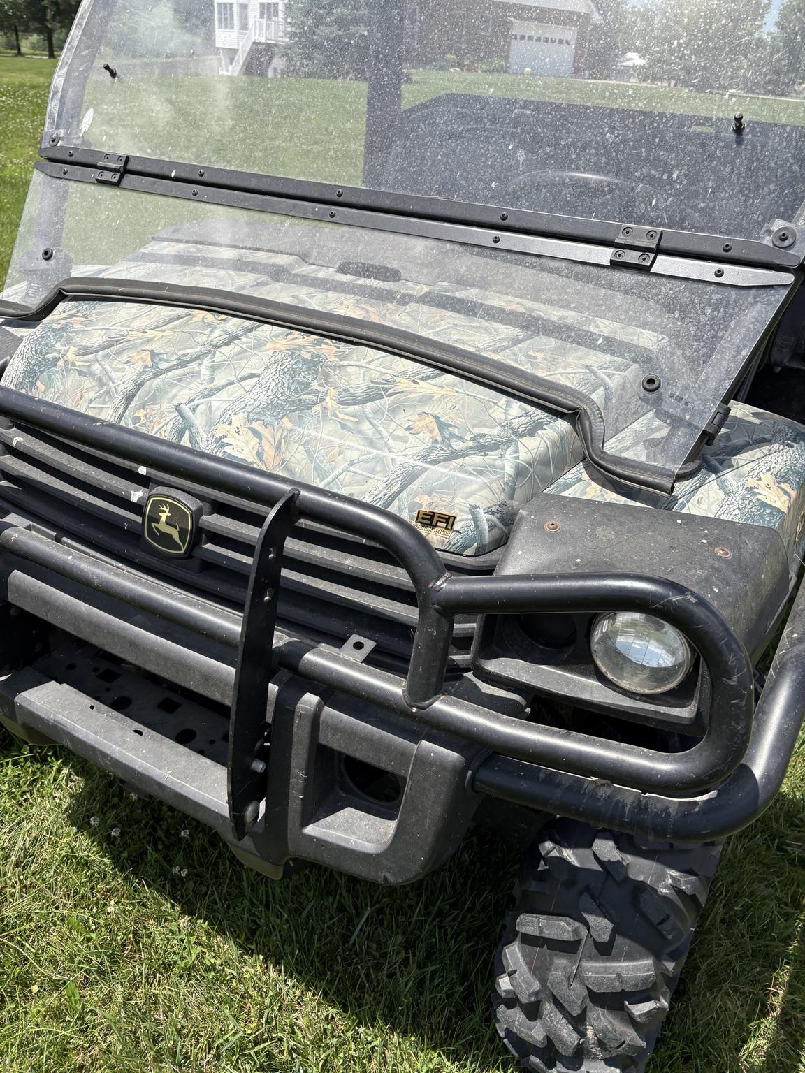 2012 John Deere XUV 825I CAMO Image