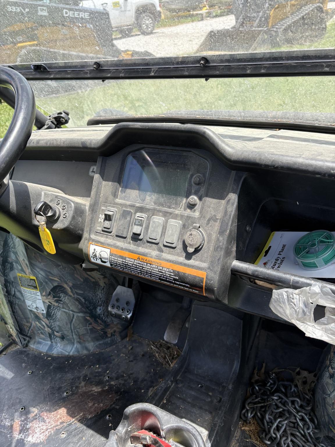 2012 John Deere XUV 825I CAMO Image