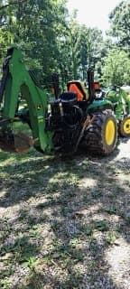 2013 John Deere 3320 Image