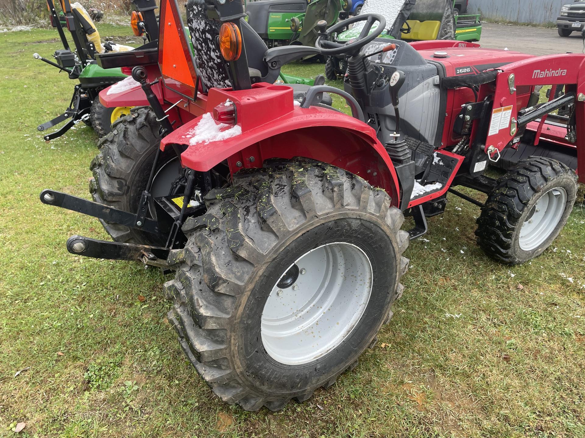 2021 Mahindra 1626 HST Image
