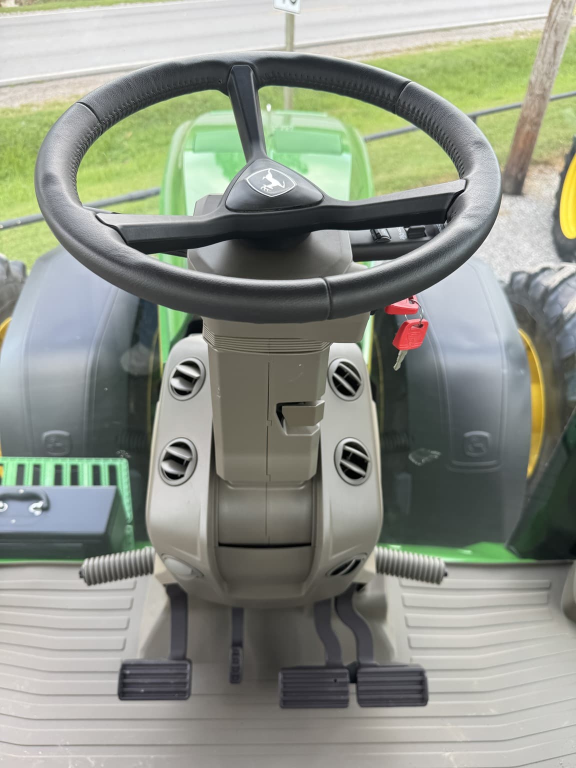 2024 John Deere 8R 410 Image