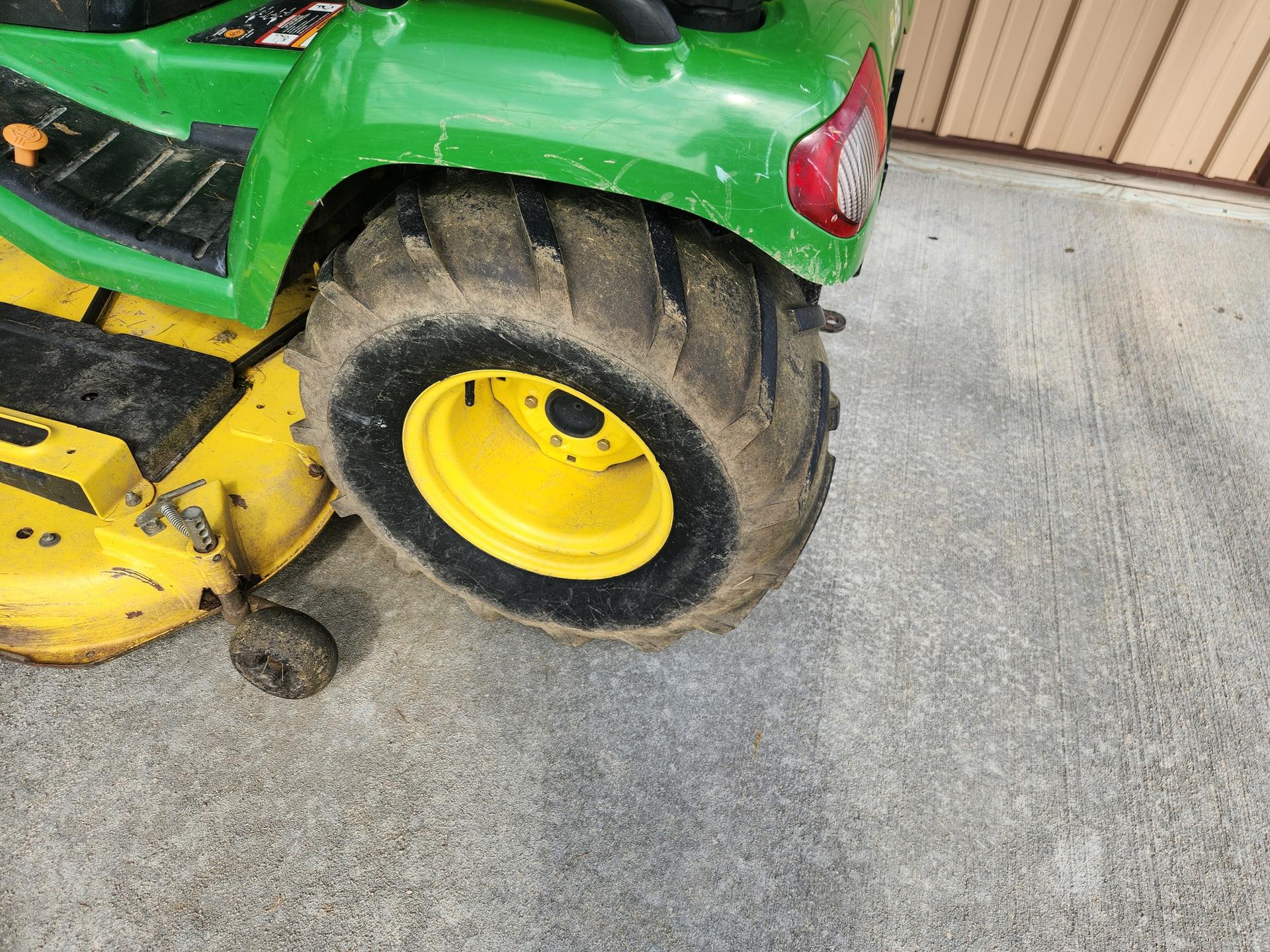 2008 John Deere X720 Image