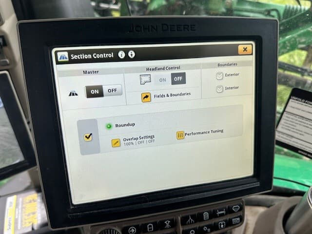 2021 John Deere R4044 Image