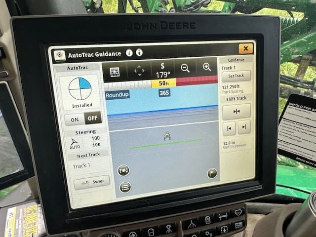 2021 John Deere R4044 Image