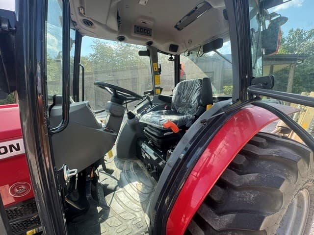 2021 Massey Ferguson 2860M Image