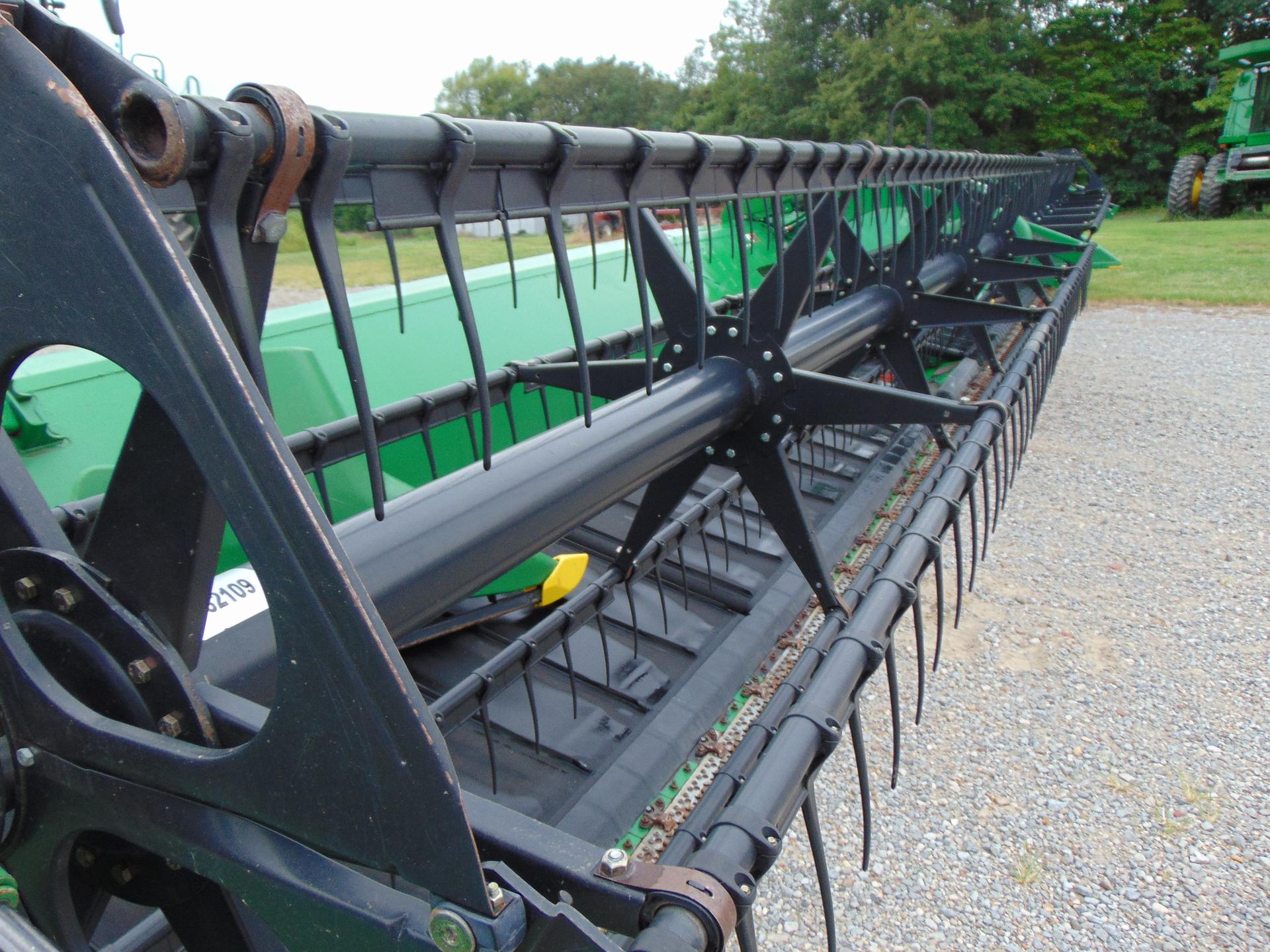 2013 John Deere 640FD Image