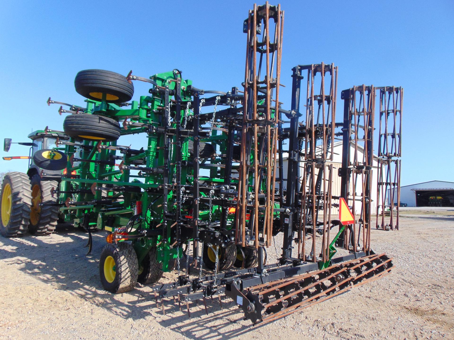 2022 John Deere 2230 Image