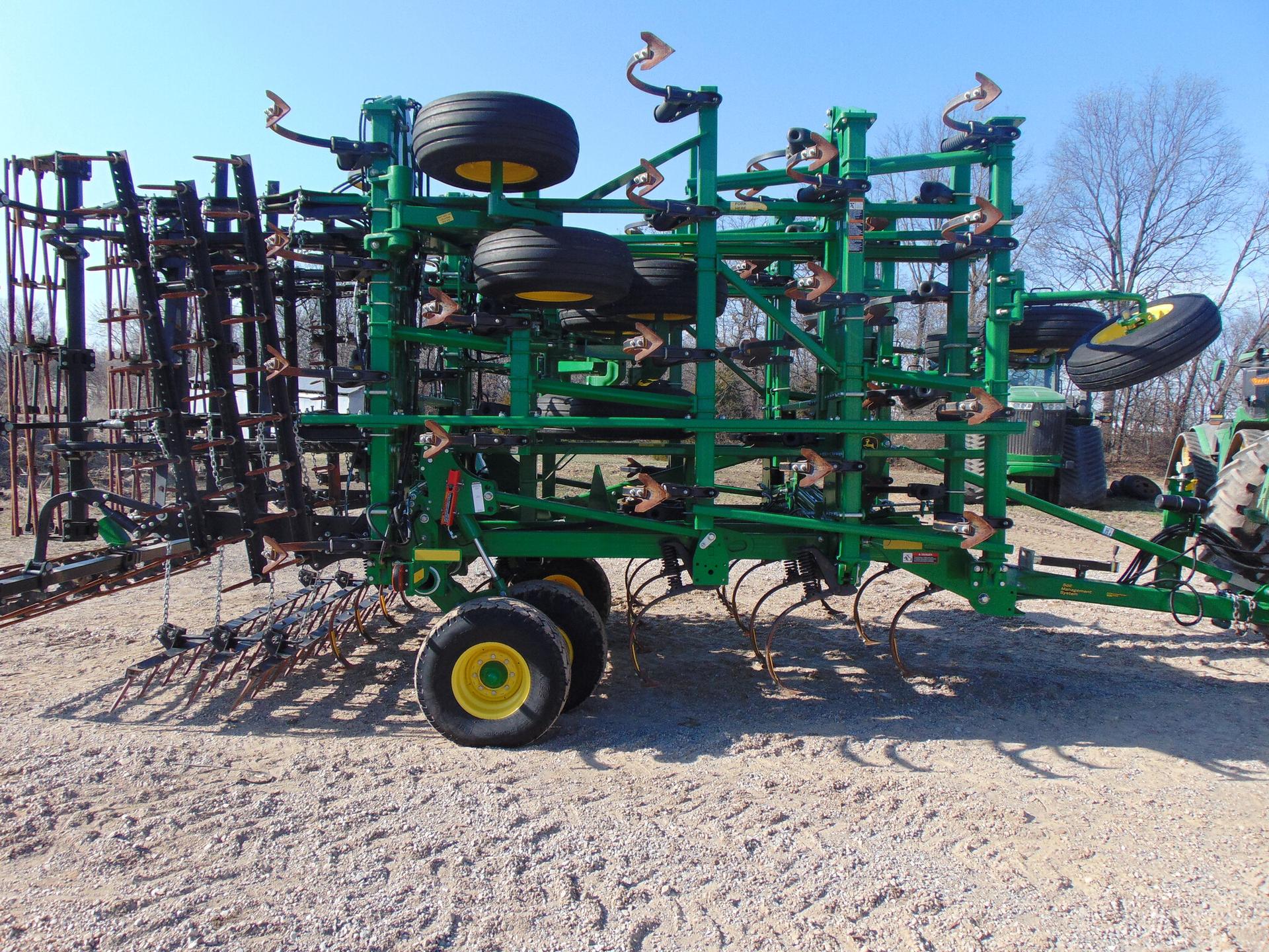 2022 John Deere 2230 Image