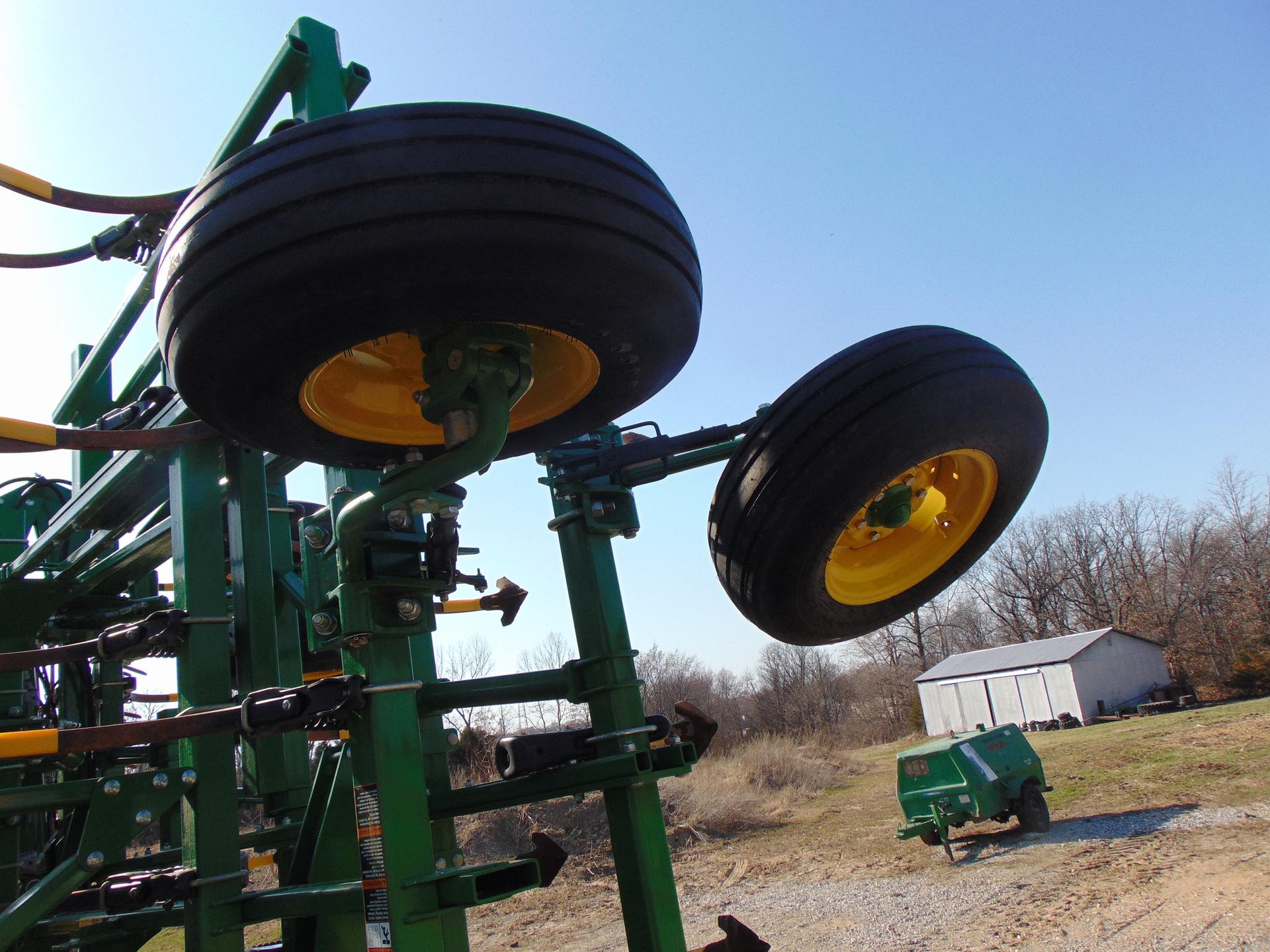 2022 John Deere 2230 Image