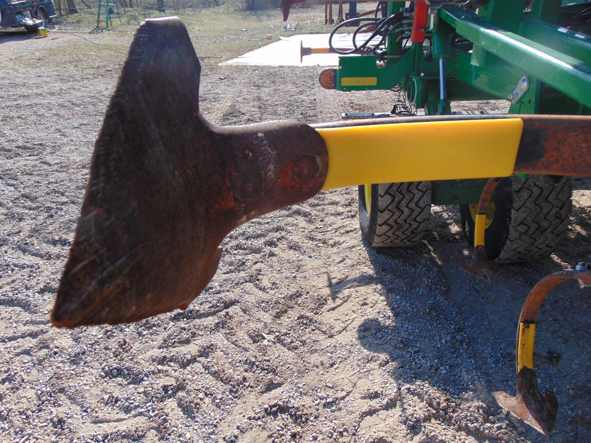 2022 John Deere 2230 Image
