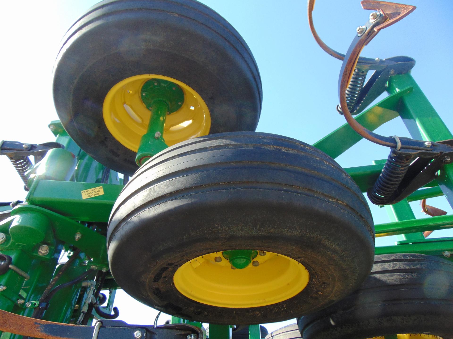 2022 John Deere 2230 Image