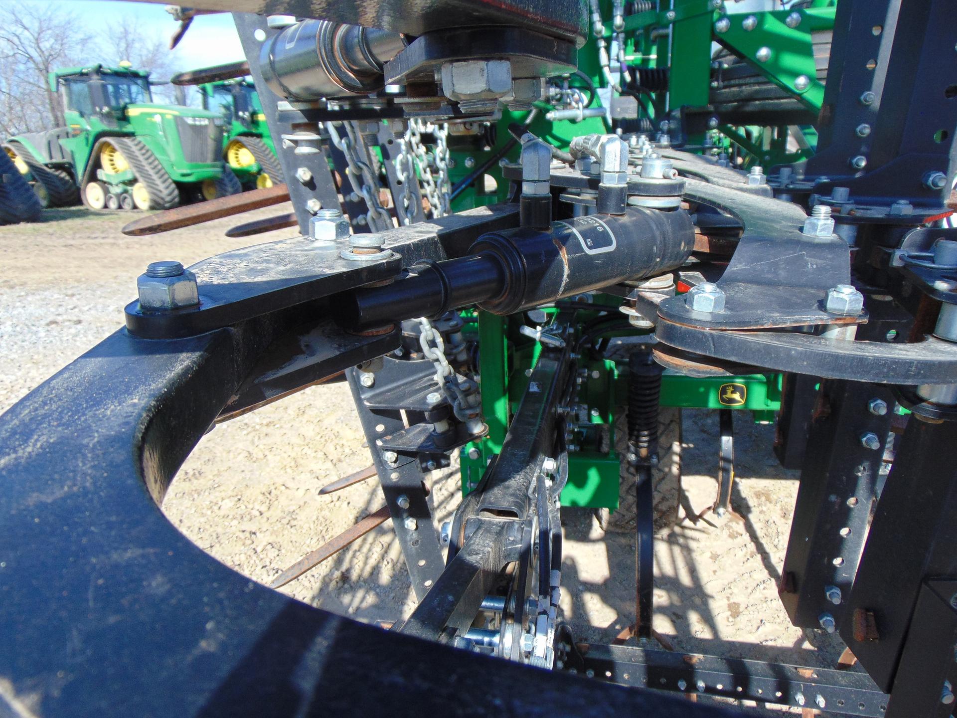 2022 John Deere 2230 Image