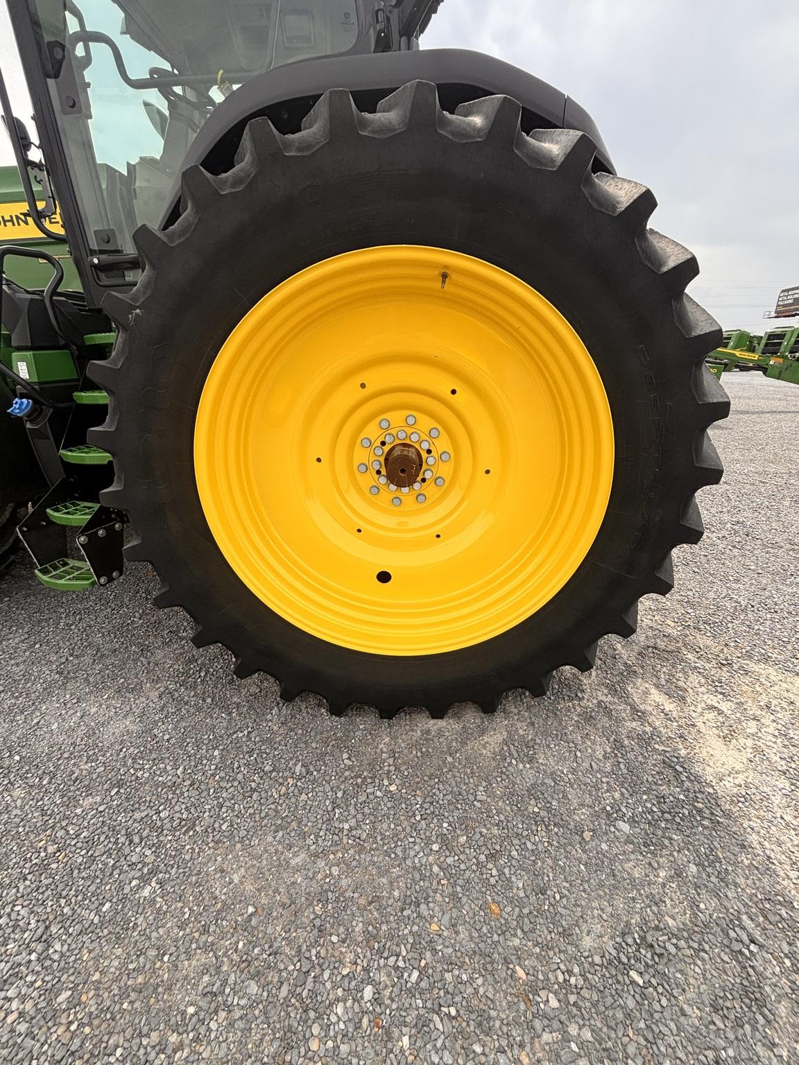 2024 John Deere 8R 410 Image