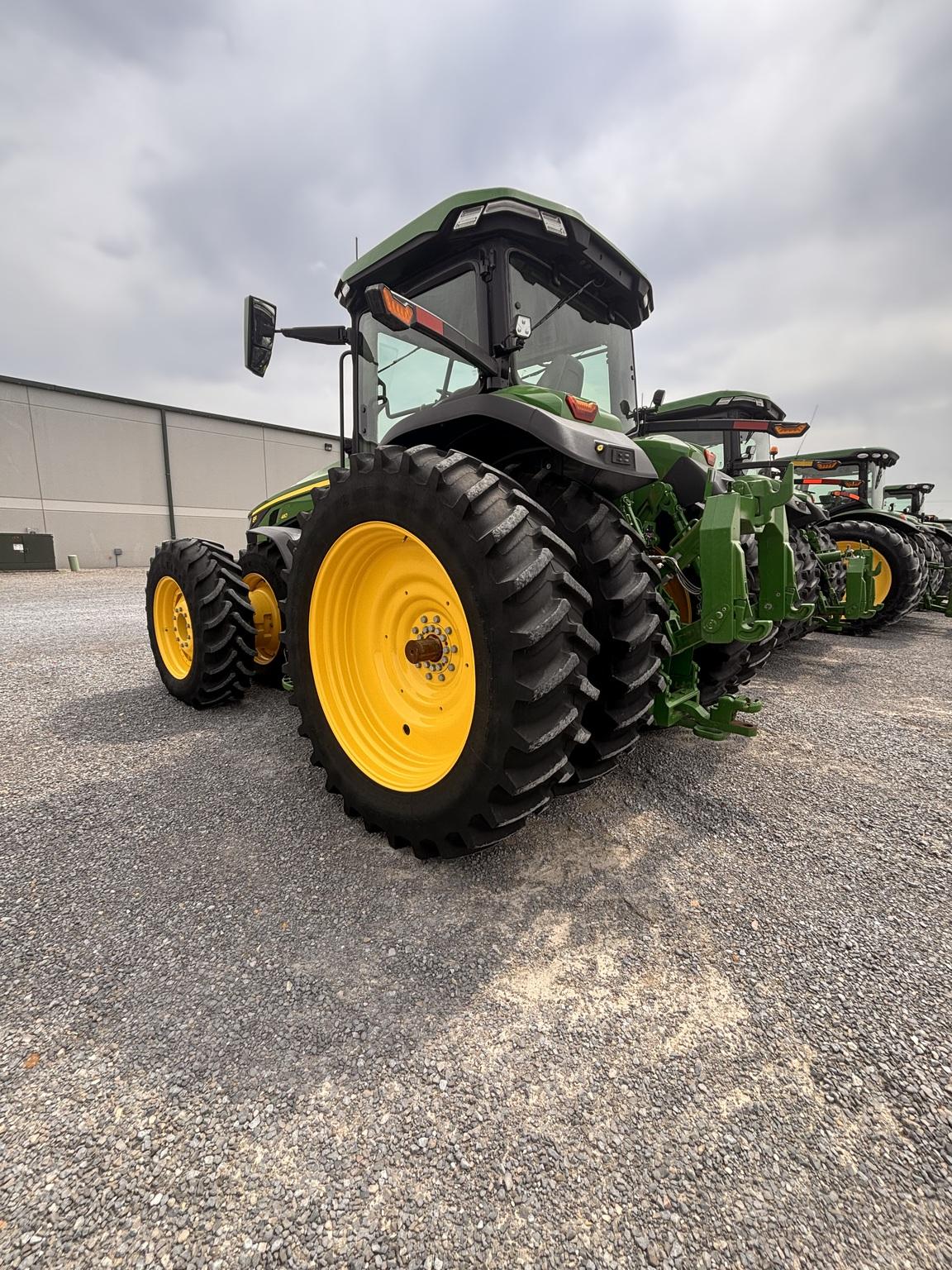 2024 John Deere 8R 410 Image