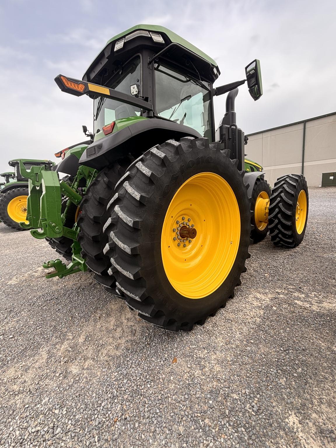 2024 John Deere 8R 410 Image