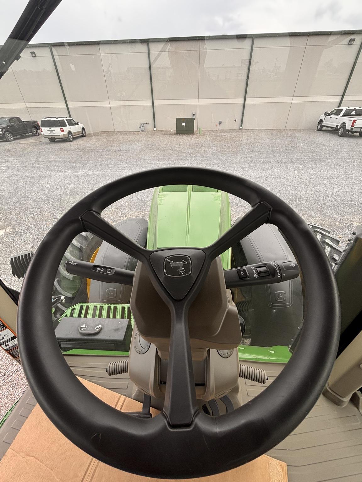 2024 John Deere 8R 410 Image