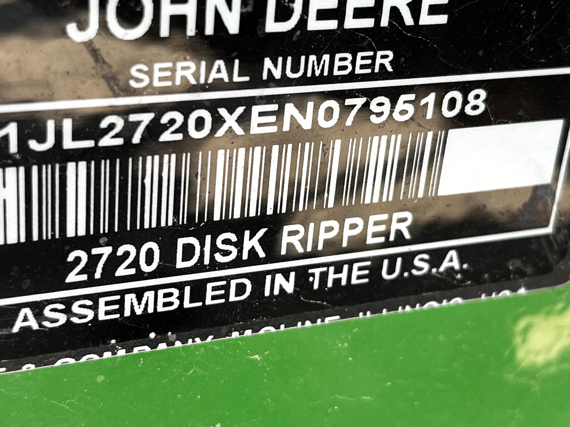 2022 John Deere 2720 Image