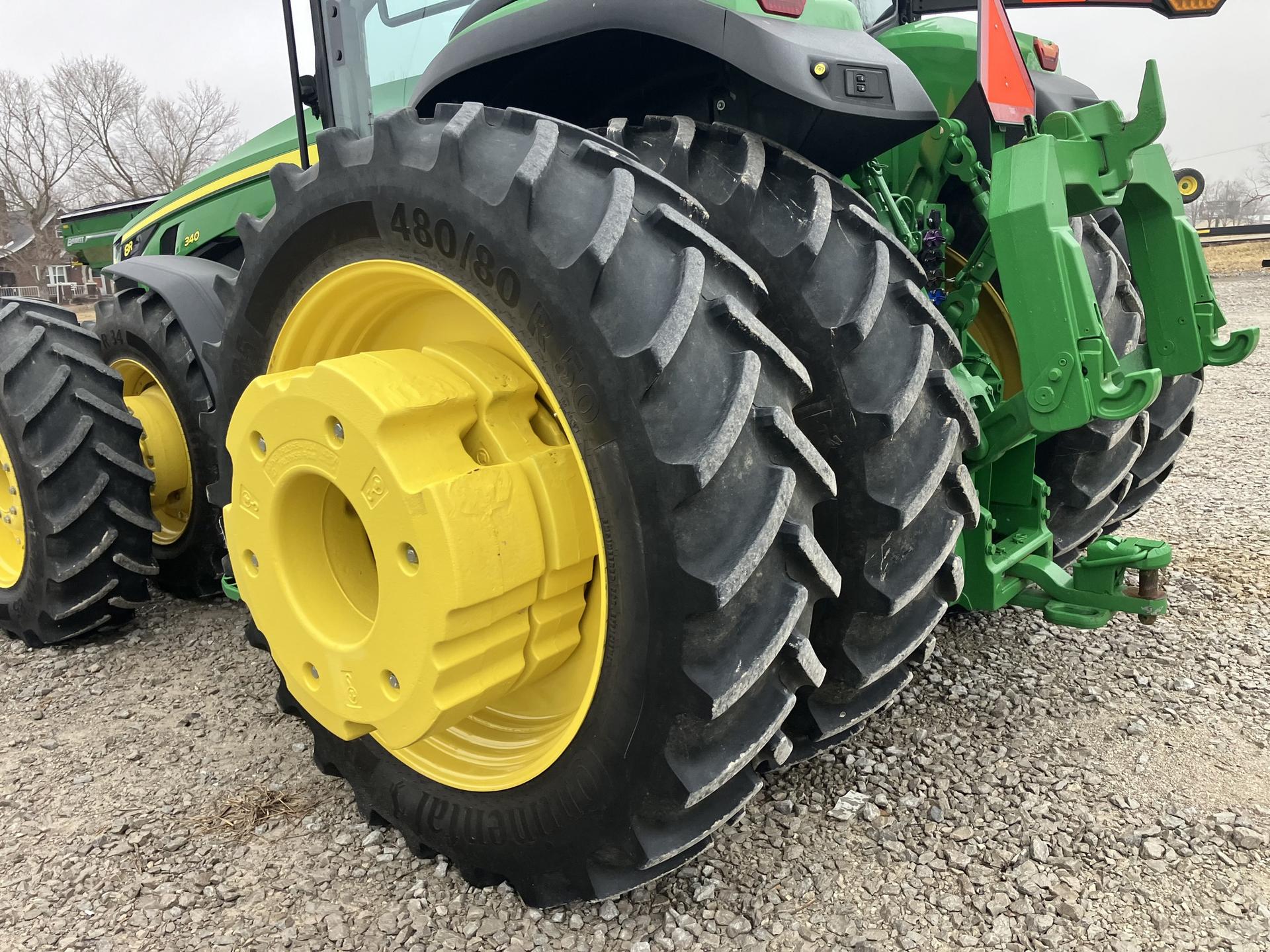 2024 John Deere 8R 340 Image