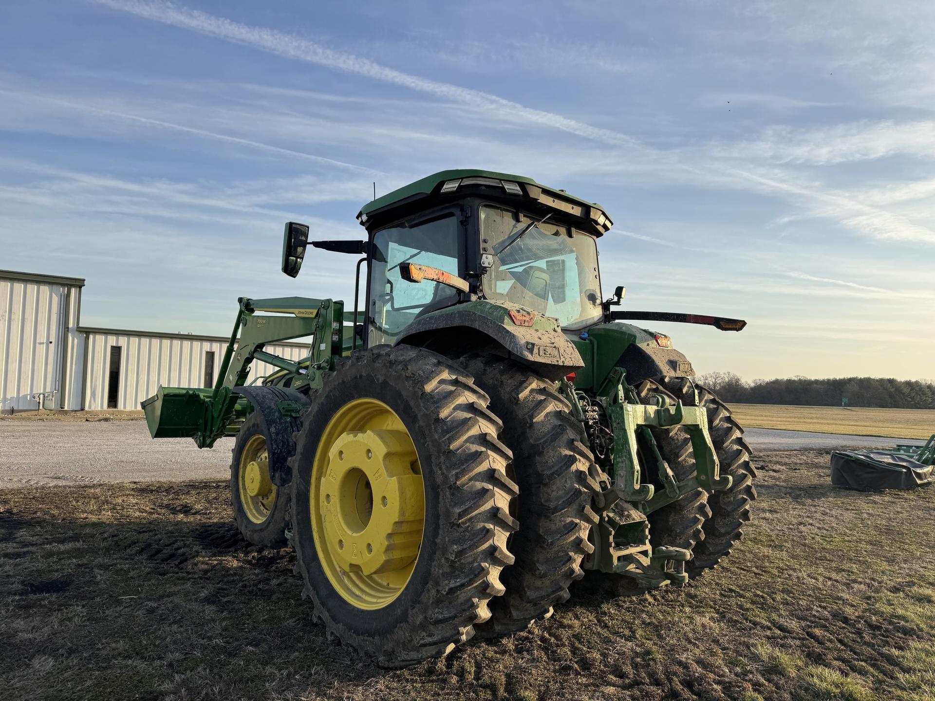 2024 John Deere 8R 250 Image