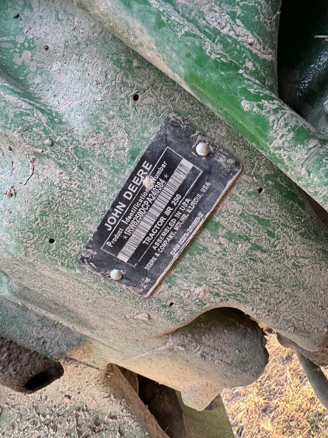 2024 John Deere 8R 250 Image