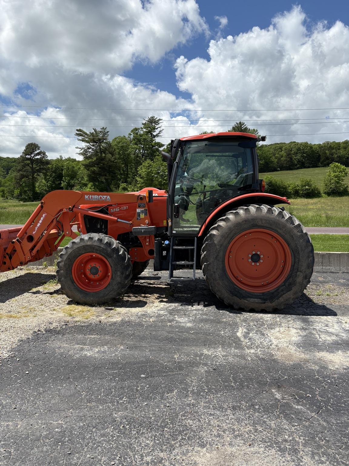 2017 Kubota M6-131 Image