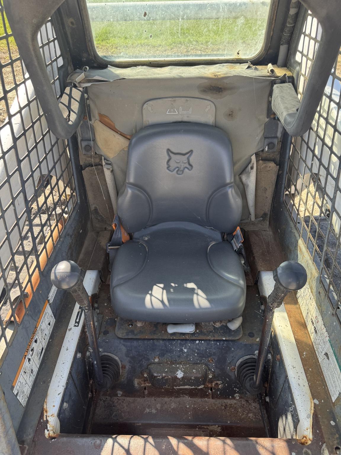 2004 Bobcat T190 Image