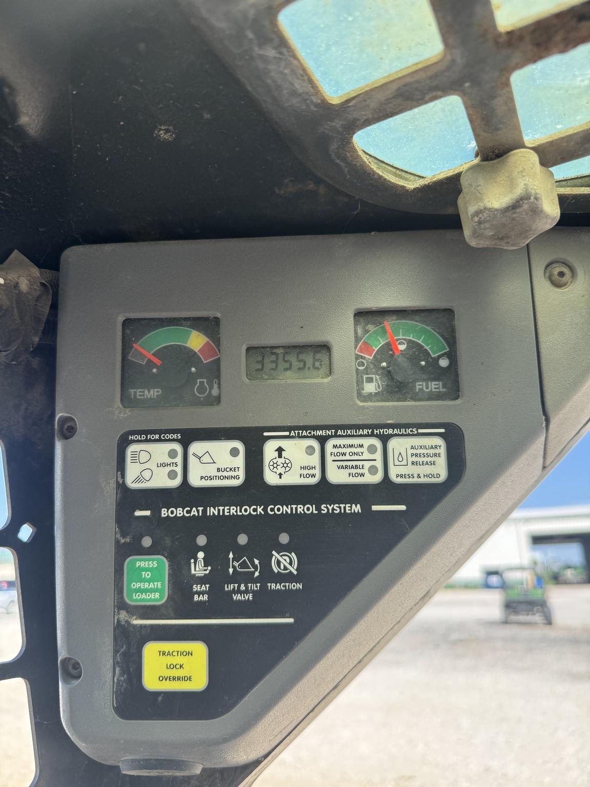 2004 Bobcat T190 Image