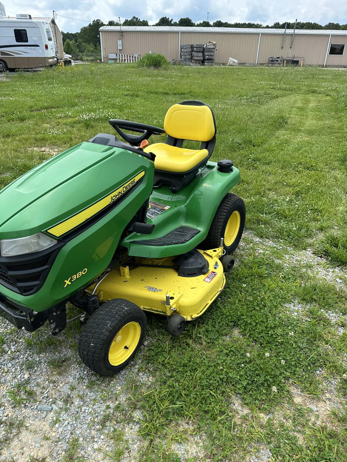 2019 John Deere X380 Image