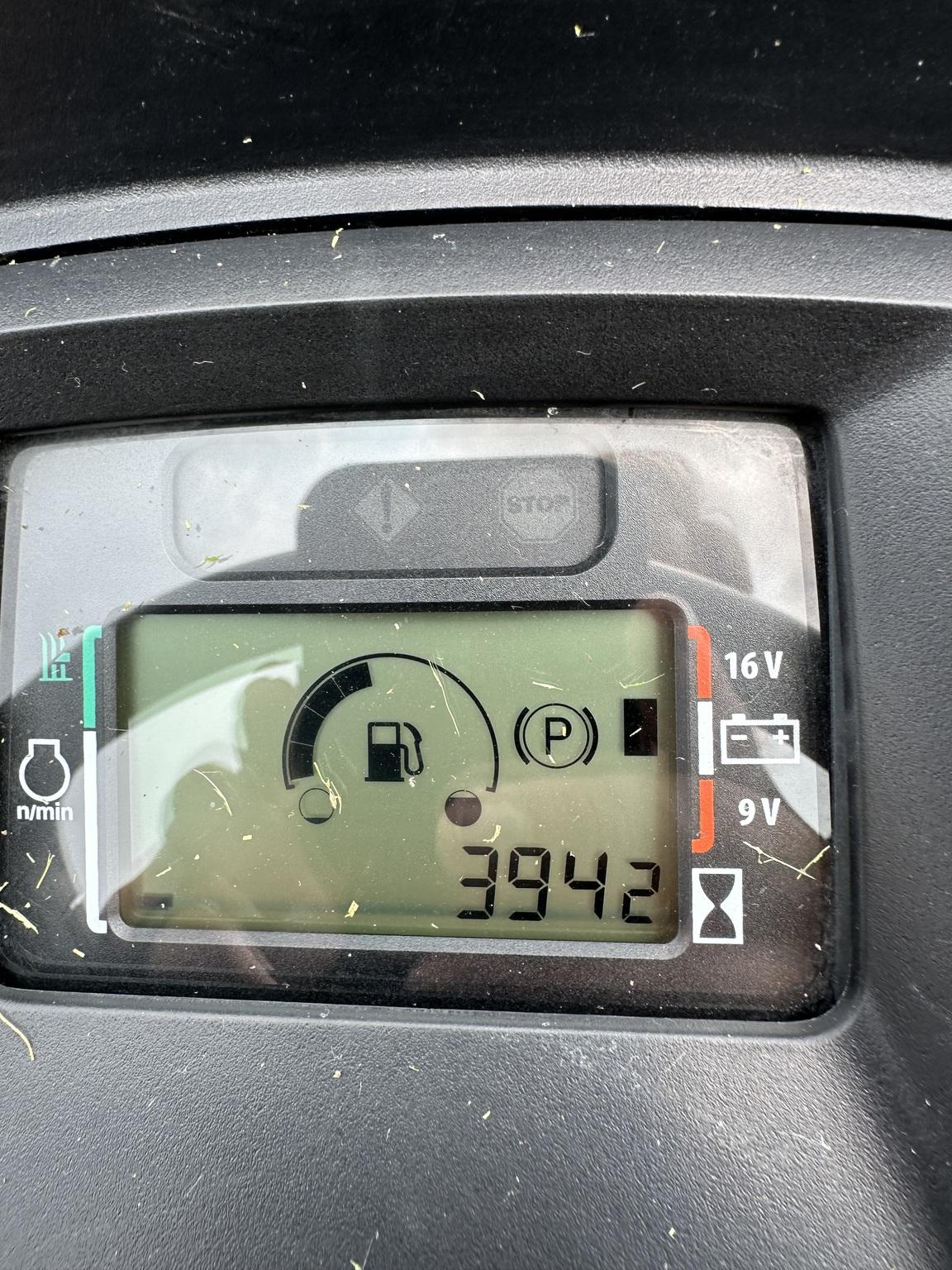 2019 John Deere X380 Image