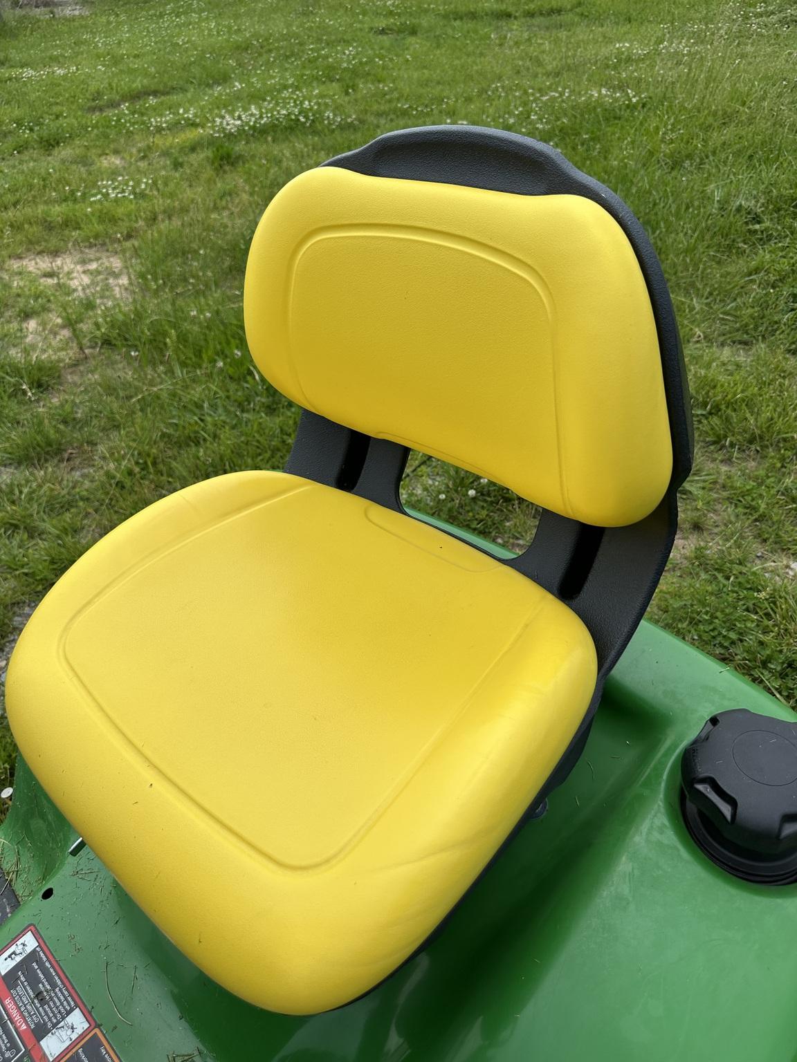 2019 John Deere X380 Image
