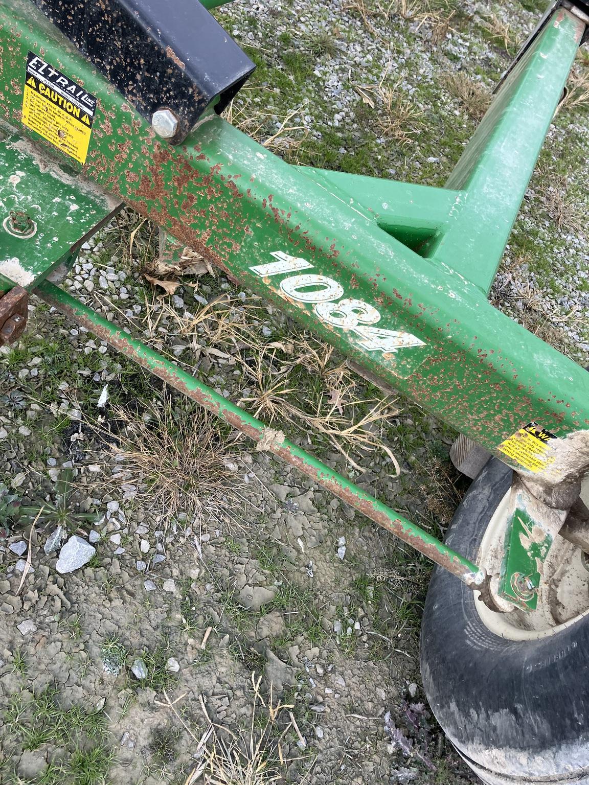 2015 E-Z Trail 1084 Image