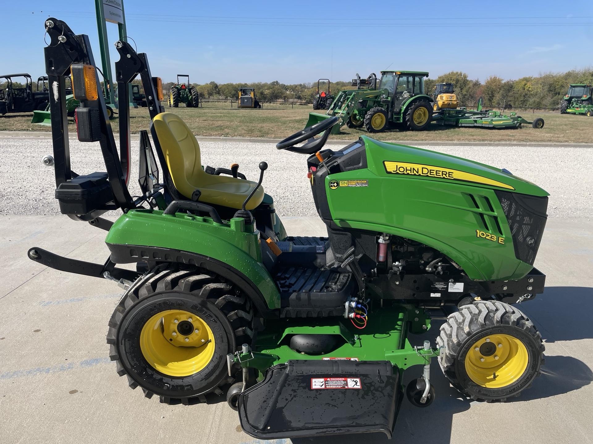 2024 John Deere 1023E Image