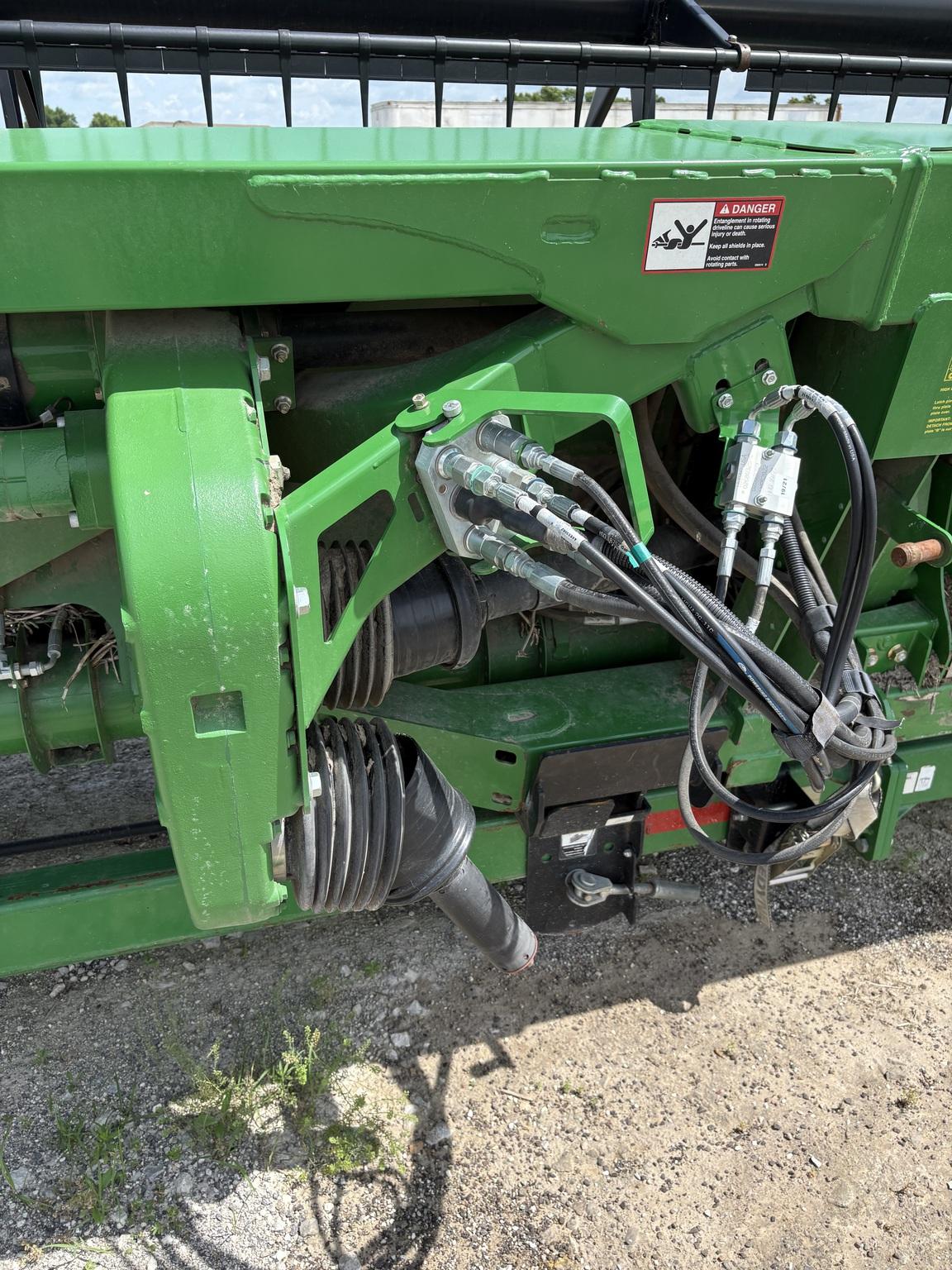 2013 John Deere 635FD Image