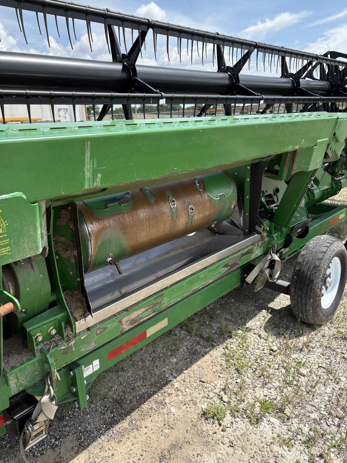 2013 John Deere 635FD Image