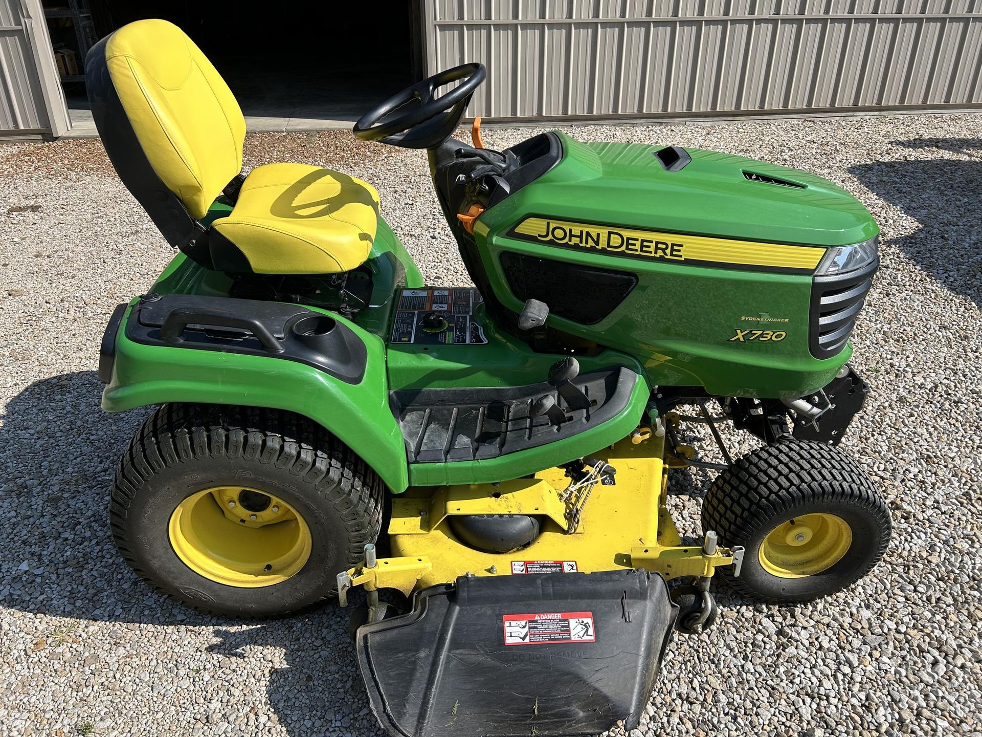 2018 John Deere X730 Image