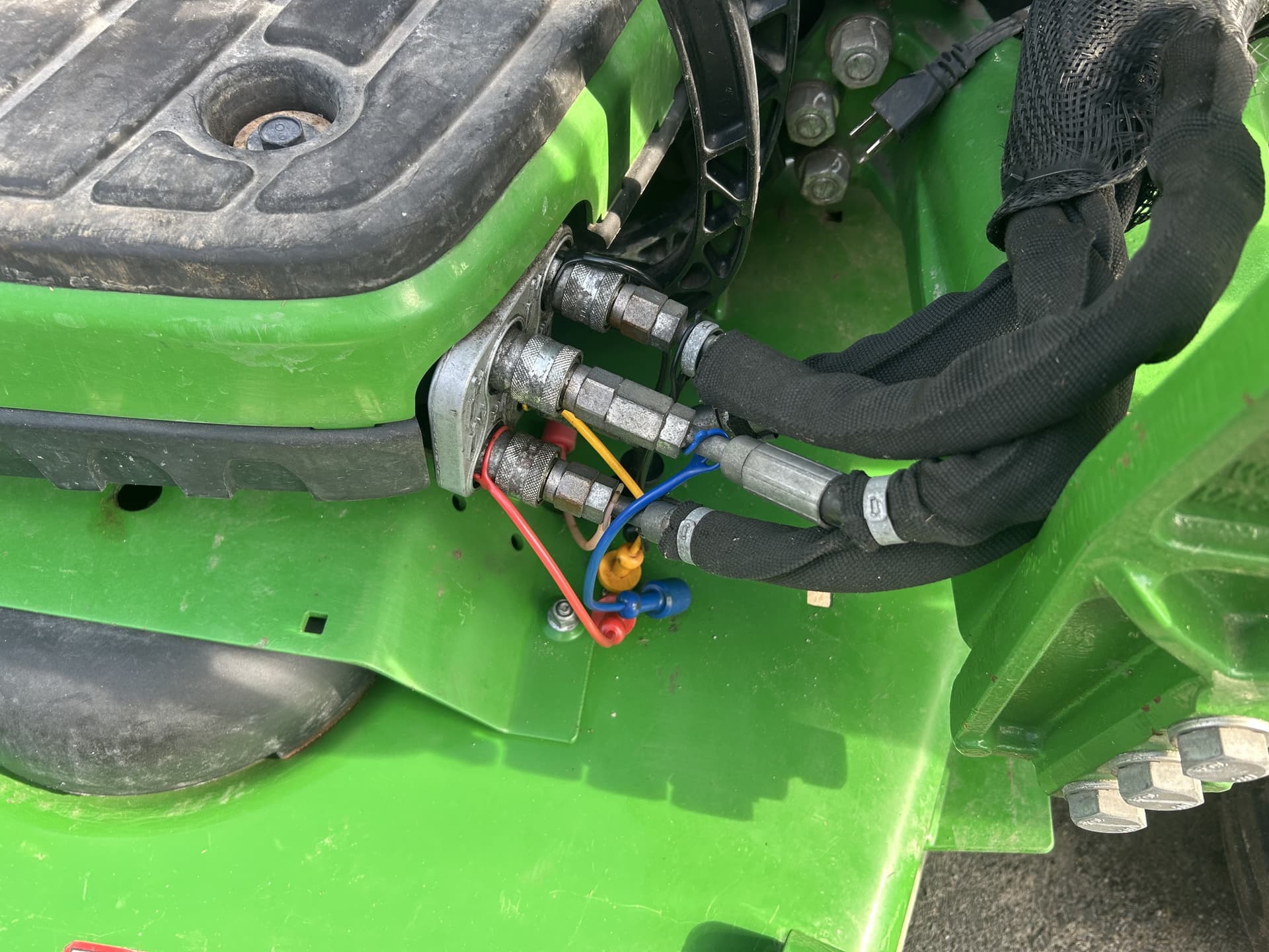 2019 John Deere 1025R Image