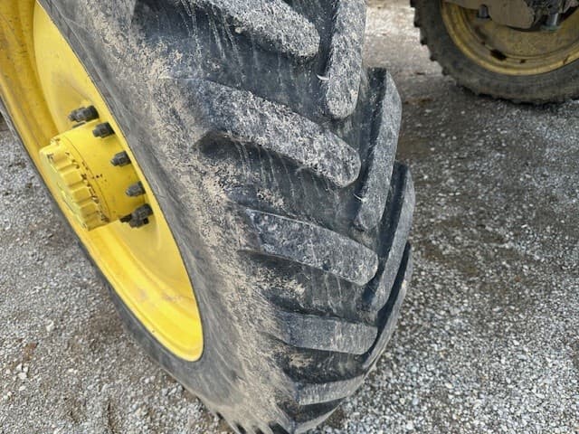 2021 John Deere R4038 Image