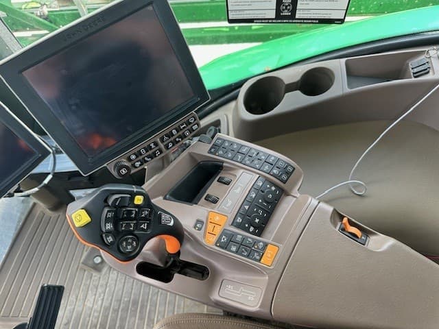 2021 John Deere R4038 Image