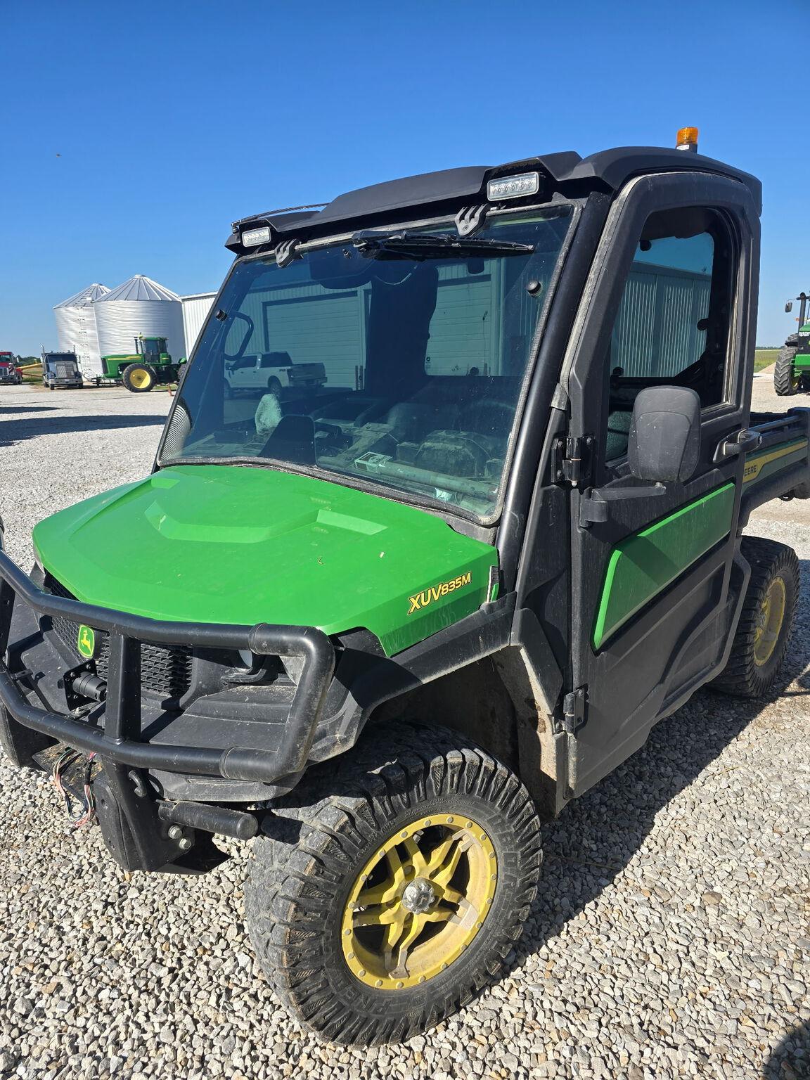 2023 John Deere XUV 835M Image