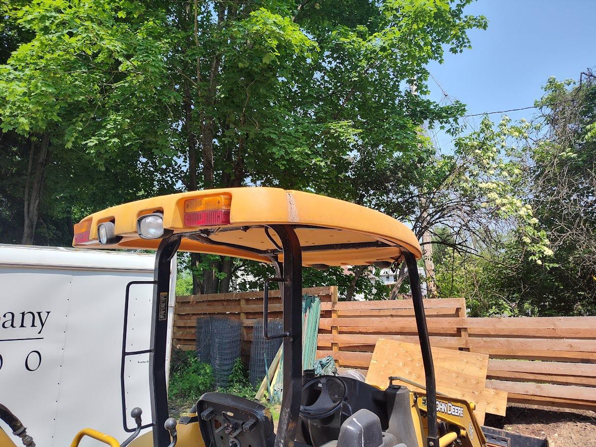 2008 John Deere 110TLB Image