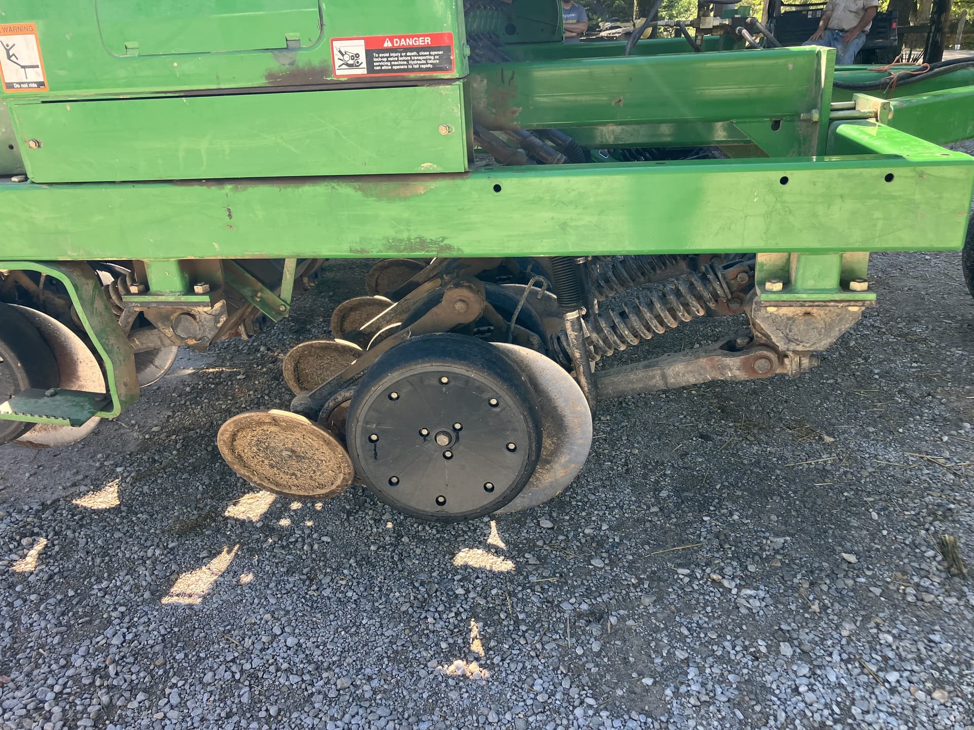 2005 John Deere 1590 Image