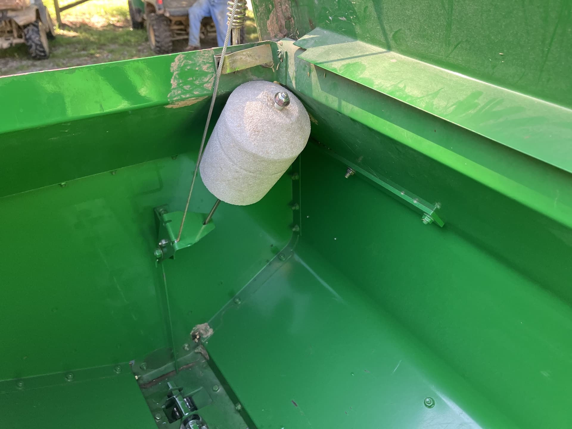 2005 John Deere 1590 Image