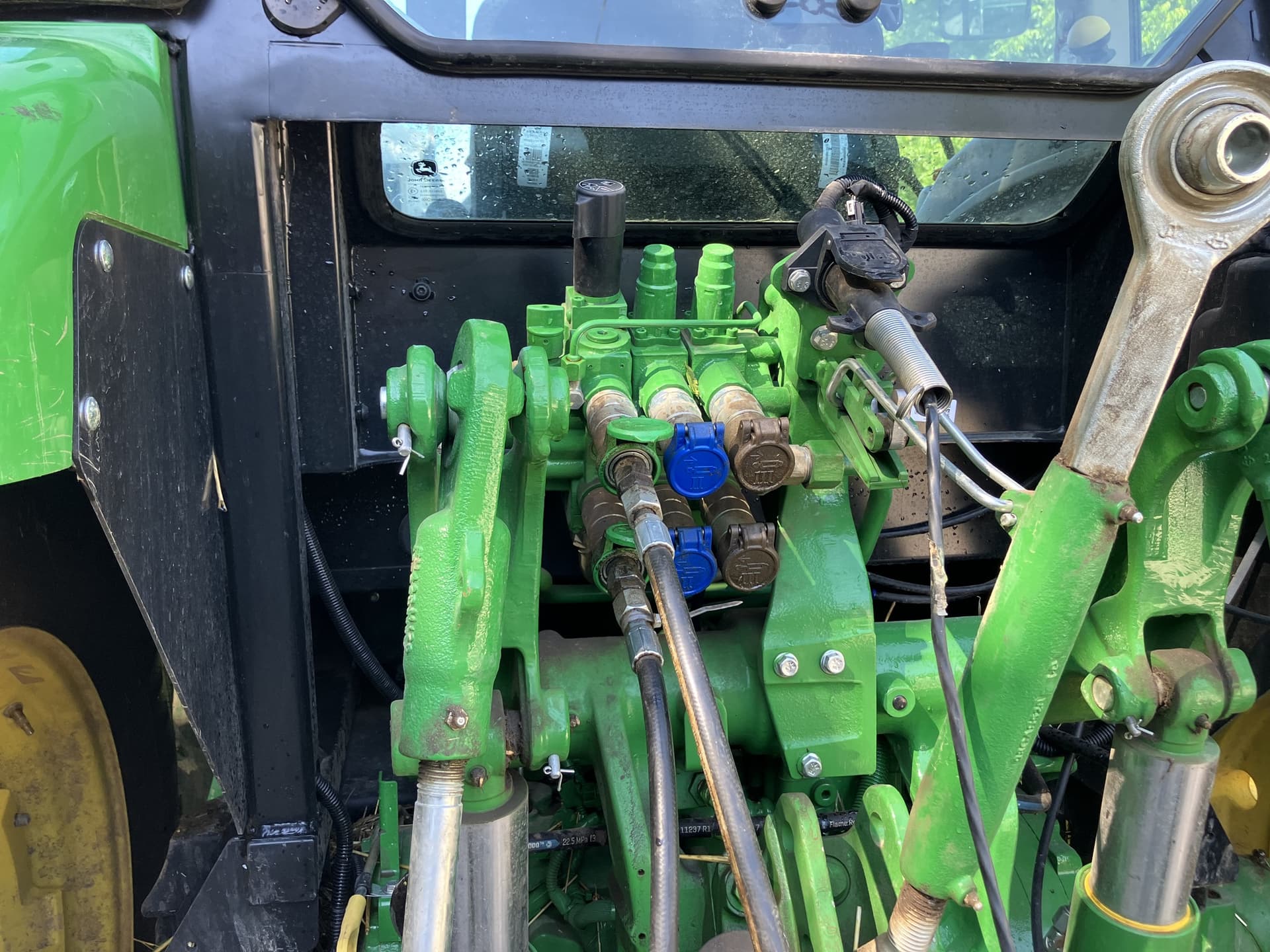 2005 John Deere 1590 Image