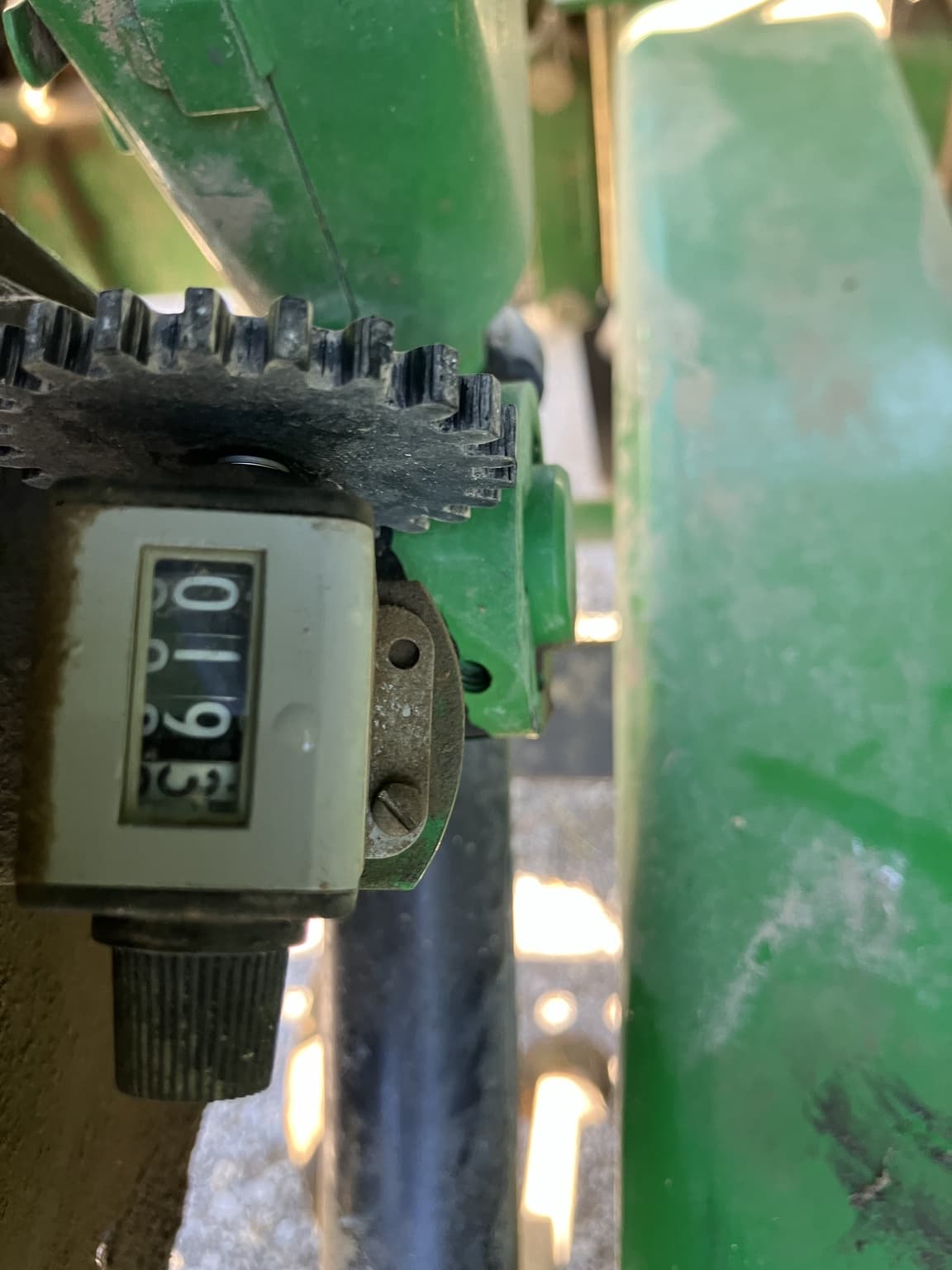 2005 John Deere 1590 Image