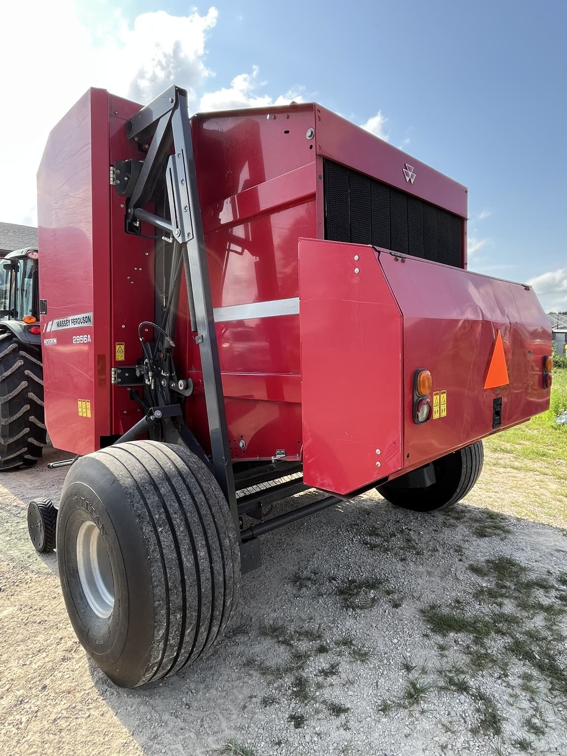 2017 Massey Ferguson 2956 Image