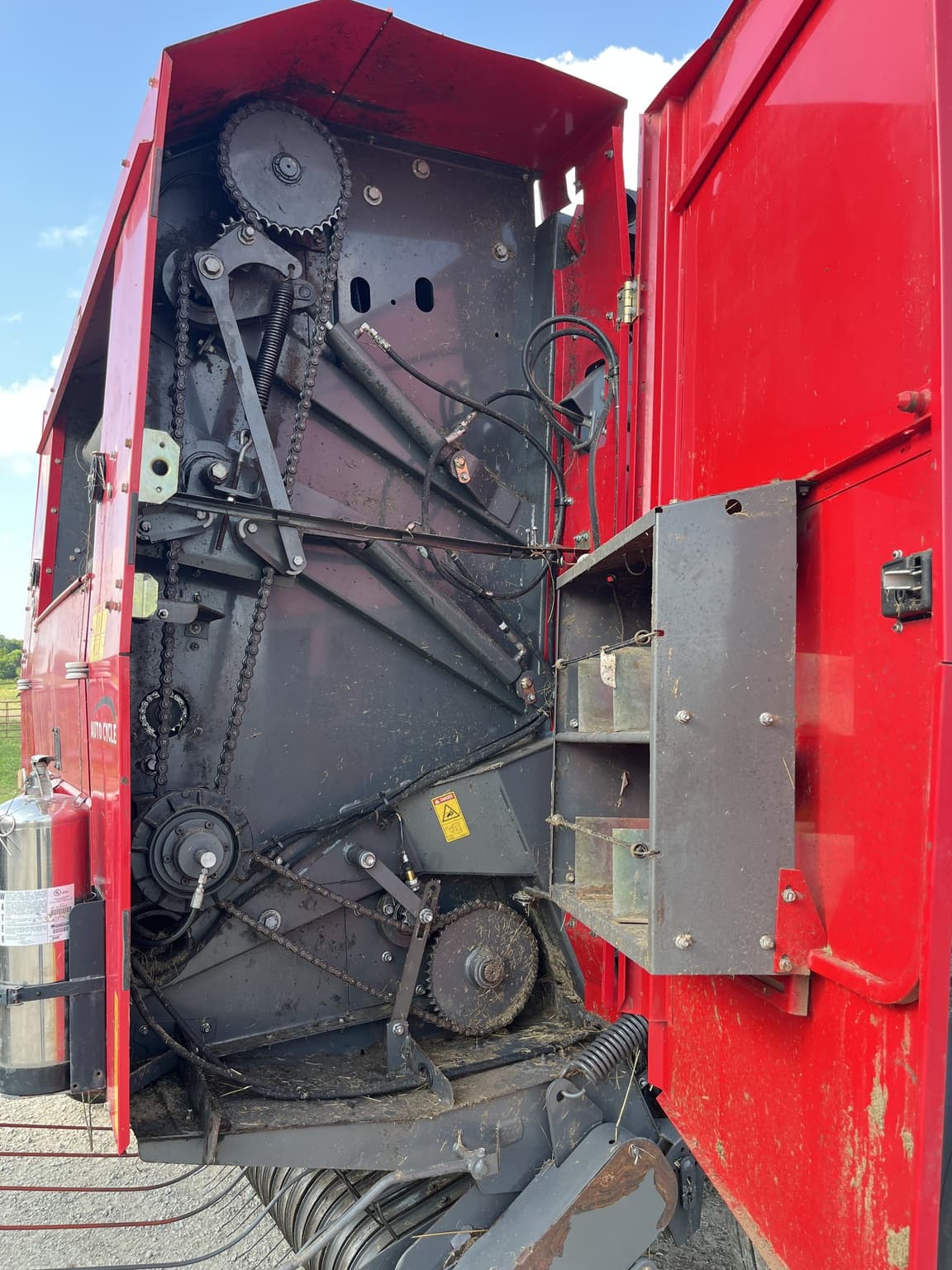 2017 Massey Ferguson 2956 Image