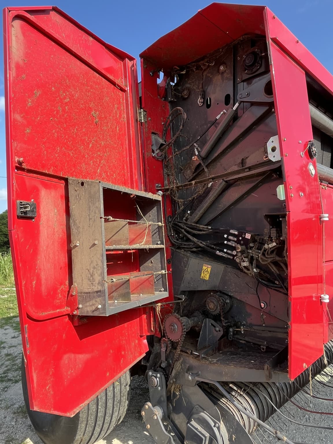 2017 Massey Ferguson 2956 Image
