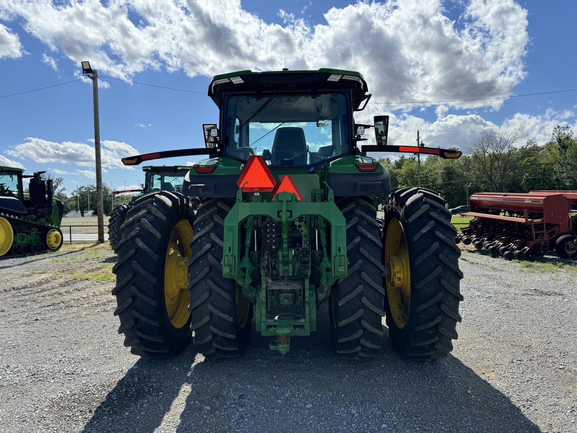 2024 John Deere 8R 310 Image