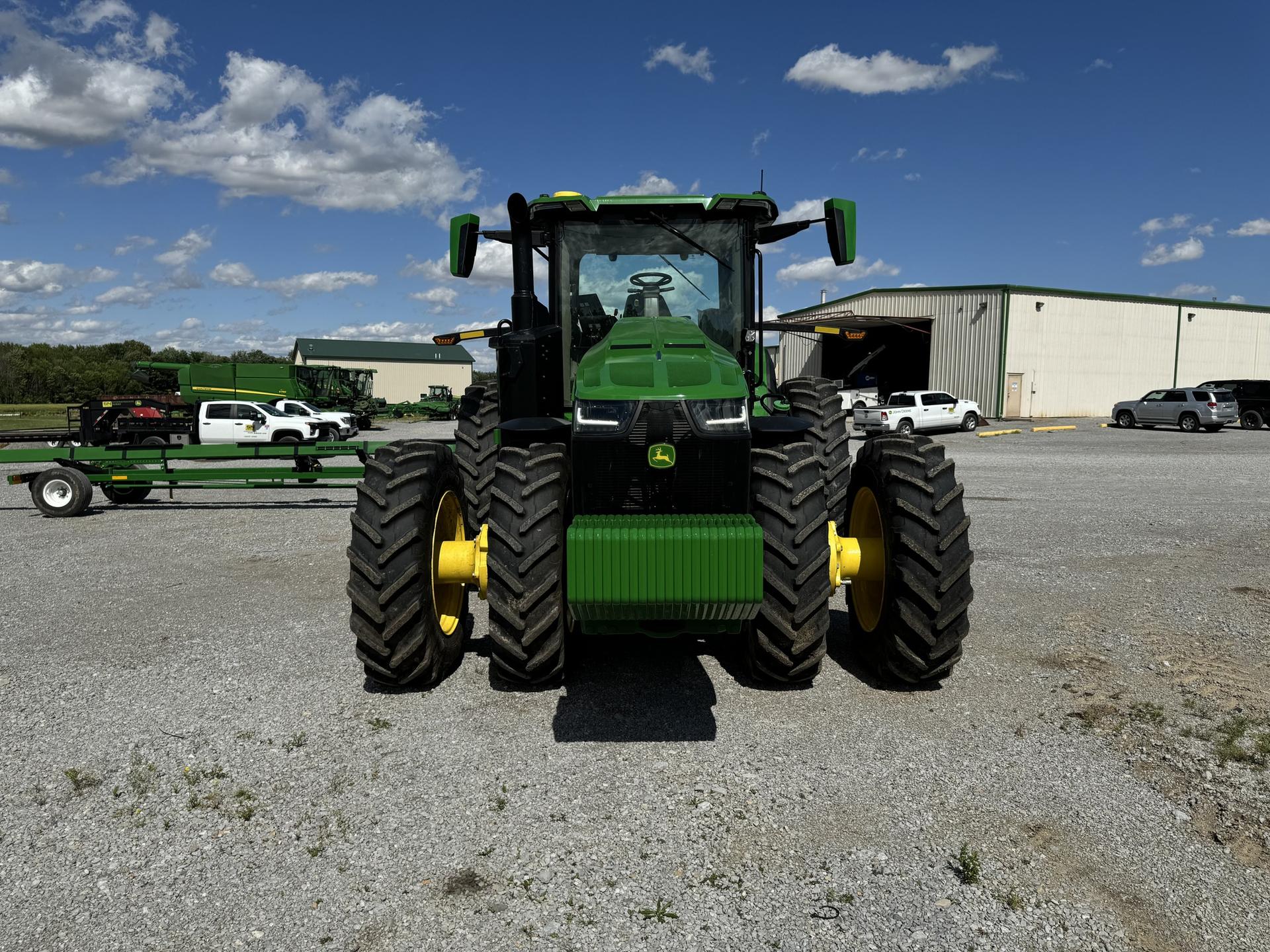 2024 John Deere 8R 310 Image